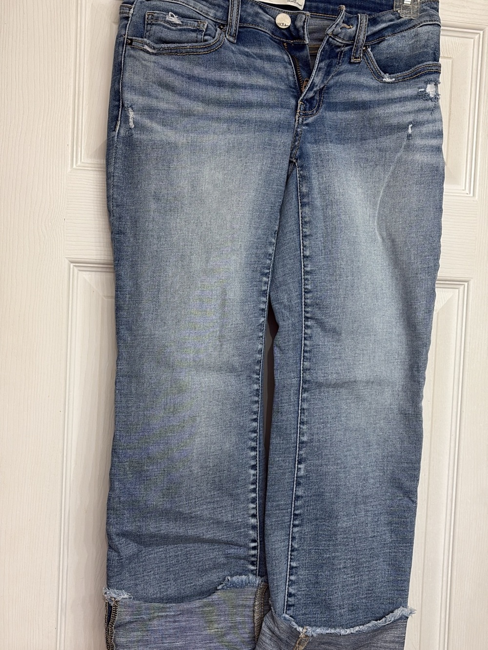 Women’s Light Blue Distressed Jeans